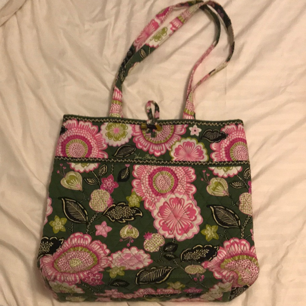 Vera Bradley Toggle Tote in EUC